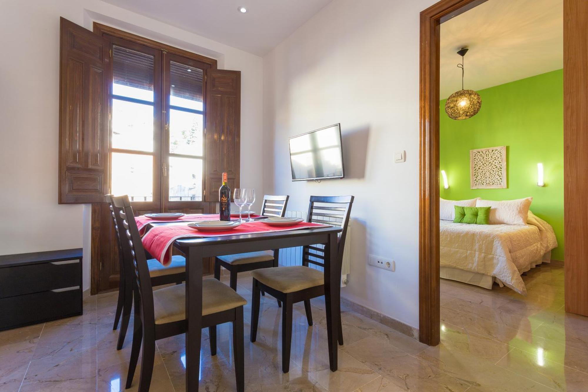 Centro Elvira Appartement *